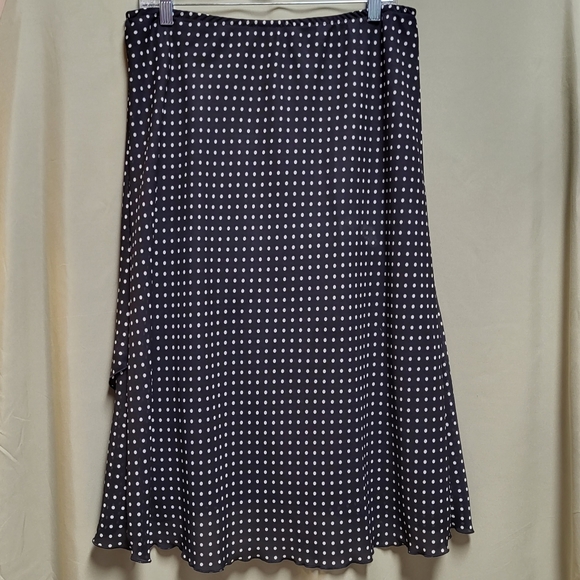 I.N. Studio | Polka-dot Skirt - Picture 2 of 6